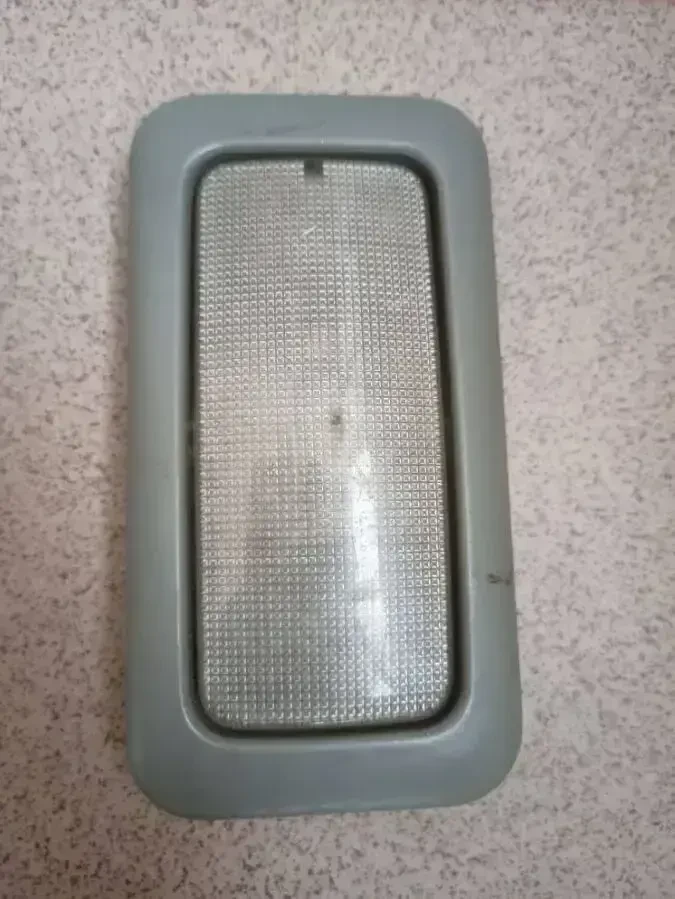 Ліхтар салону Renault Trafic Opel Vivaro 2001-2014