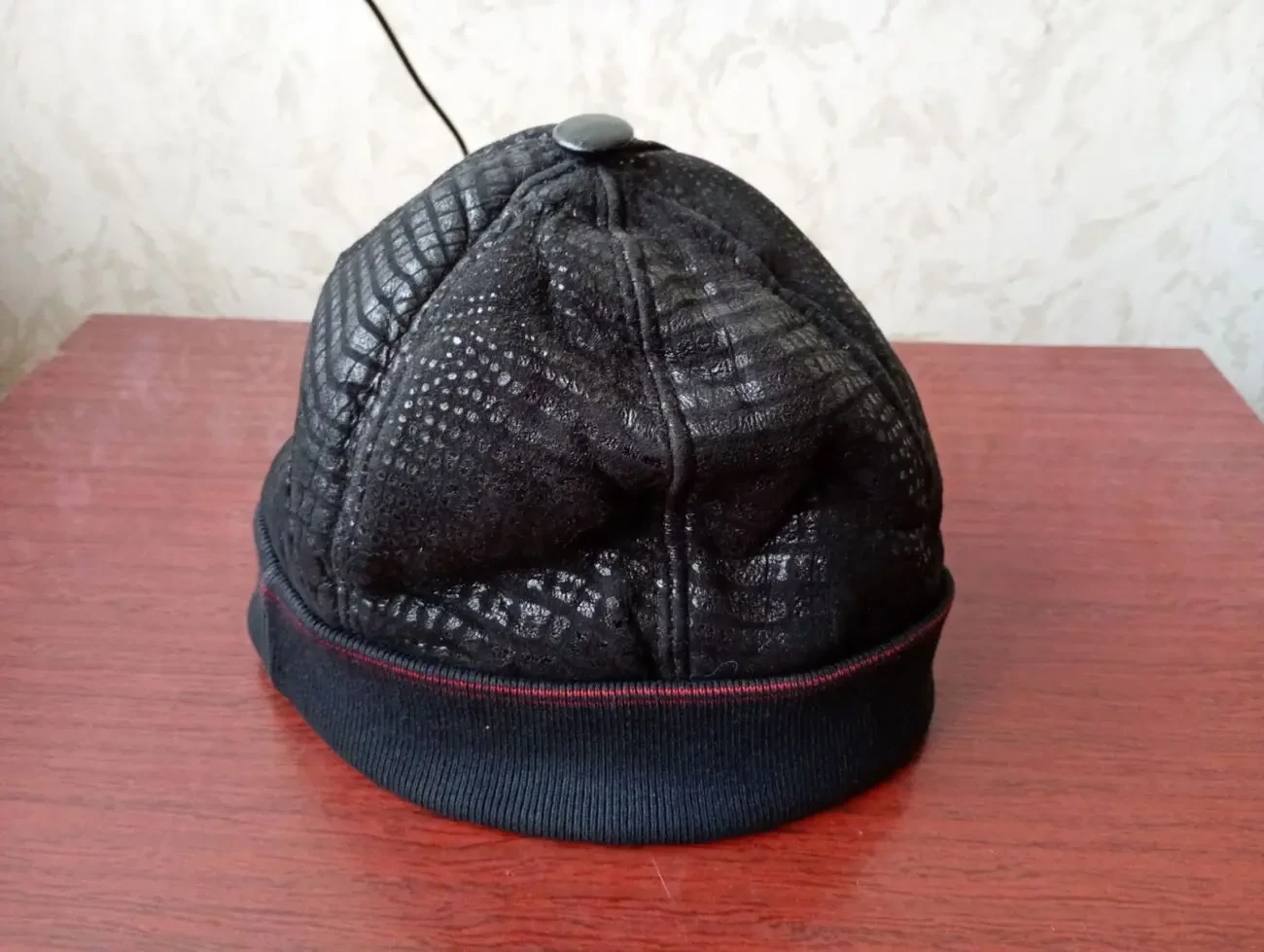 Женская дубленная шапка - 2 dvd диска в подарок.