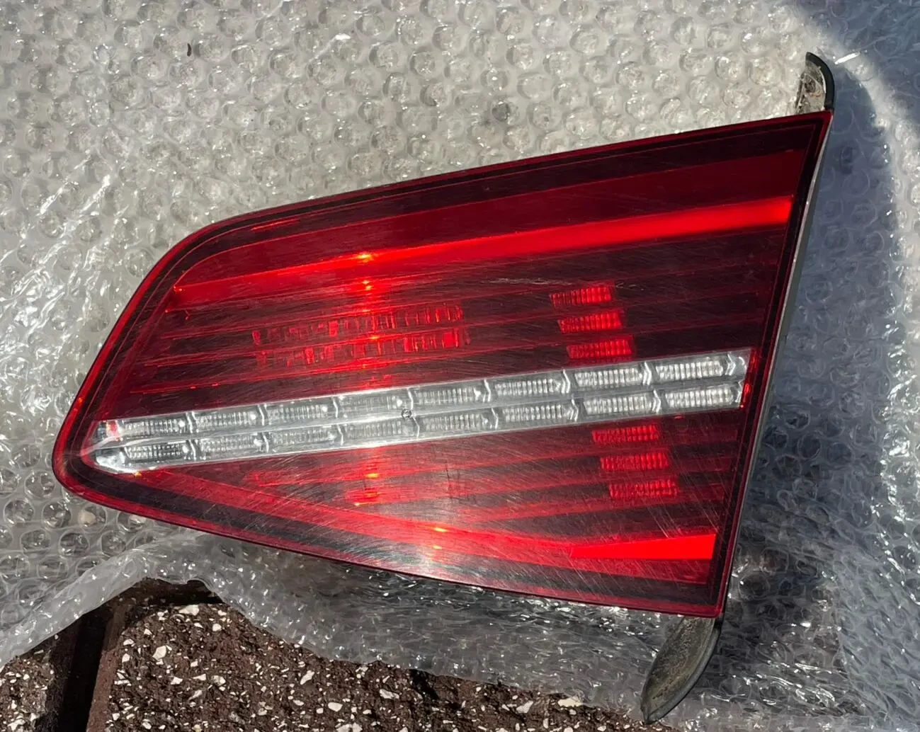 Volkswagen Passat B8 Фонарь задний правый внутрений седан 3G5945308K 2