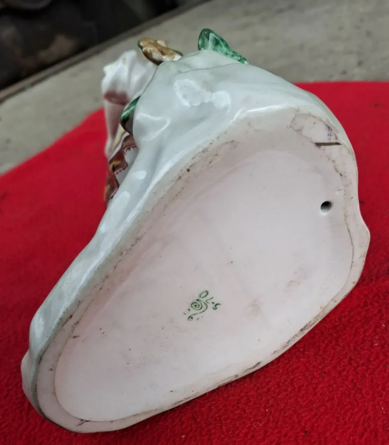 Фарфорова статуєтка 5