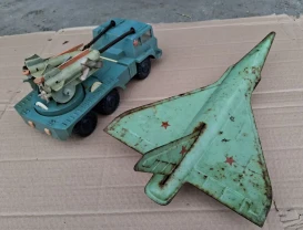 Ігрушка ссср машинка самольот