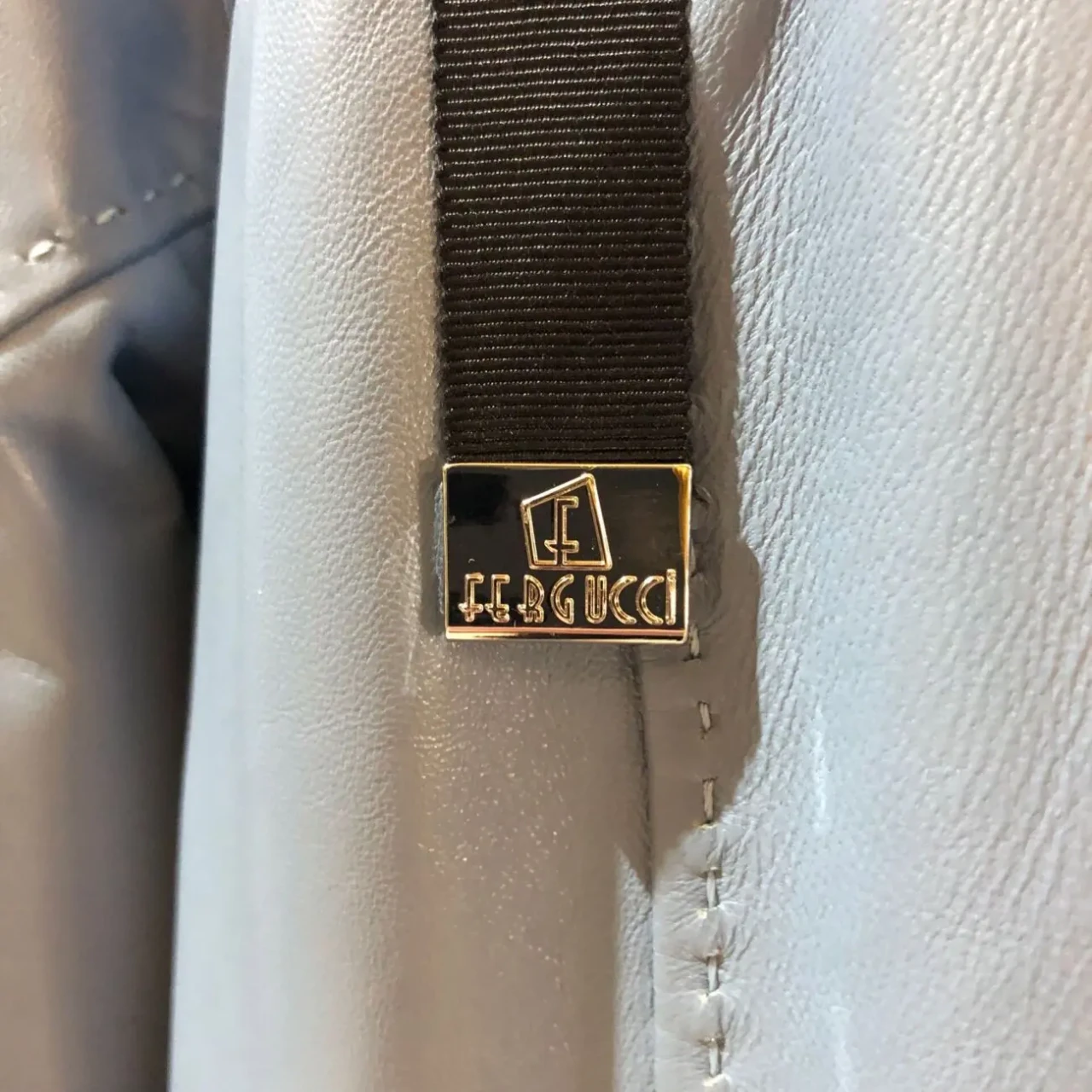 Куртки шкіряні сучасні 9