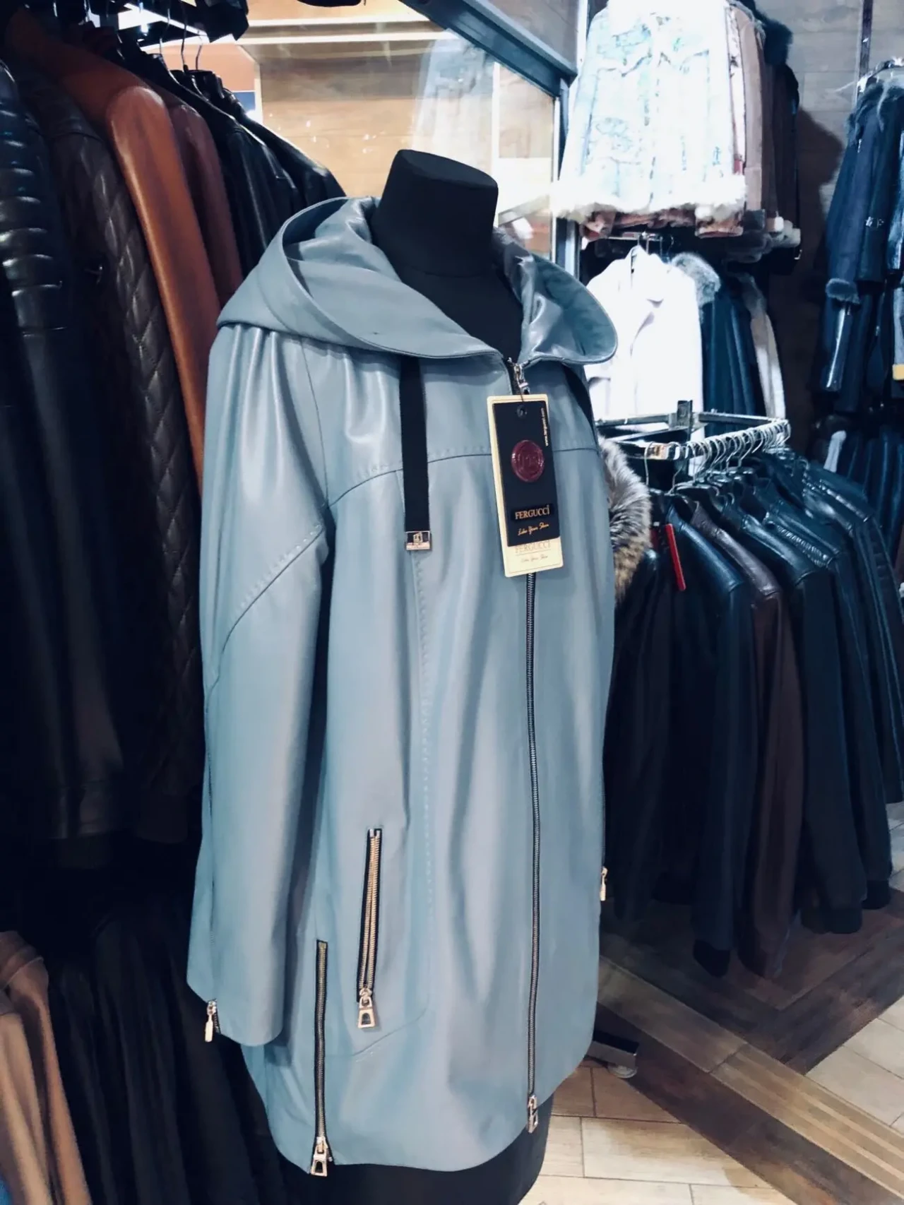 Куртки шкіряні сучасні 7