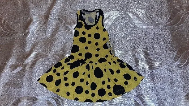 Платье для девочки на возраст 1,5 -3 года