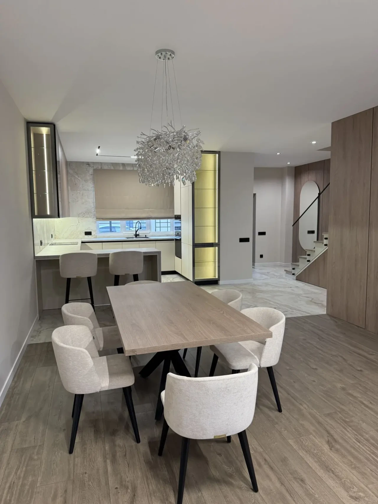 Продаж таунхаусу з дизайнерським ремонтом 9