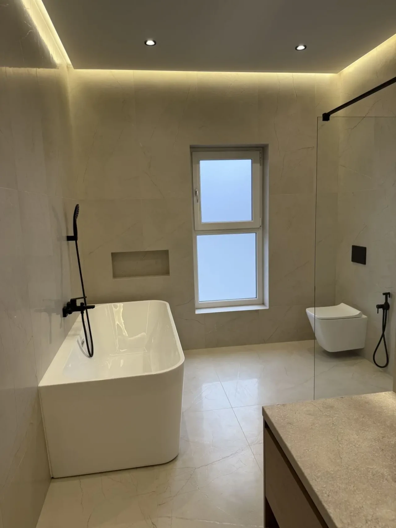 Продаж таунхаусу з дизайнерським ремонтом 6