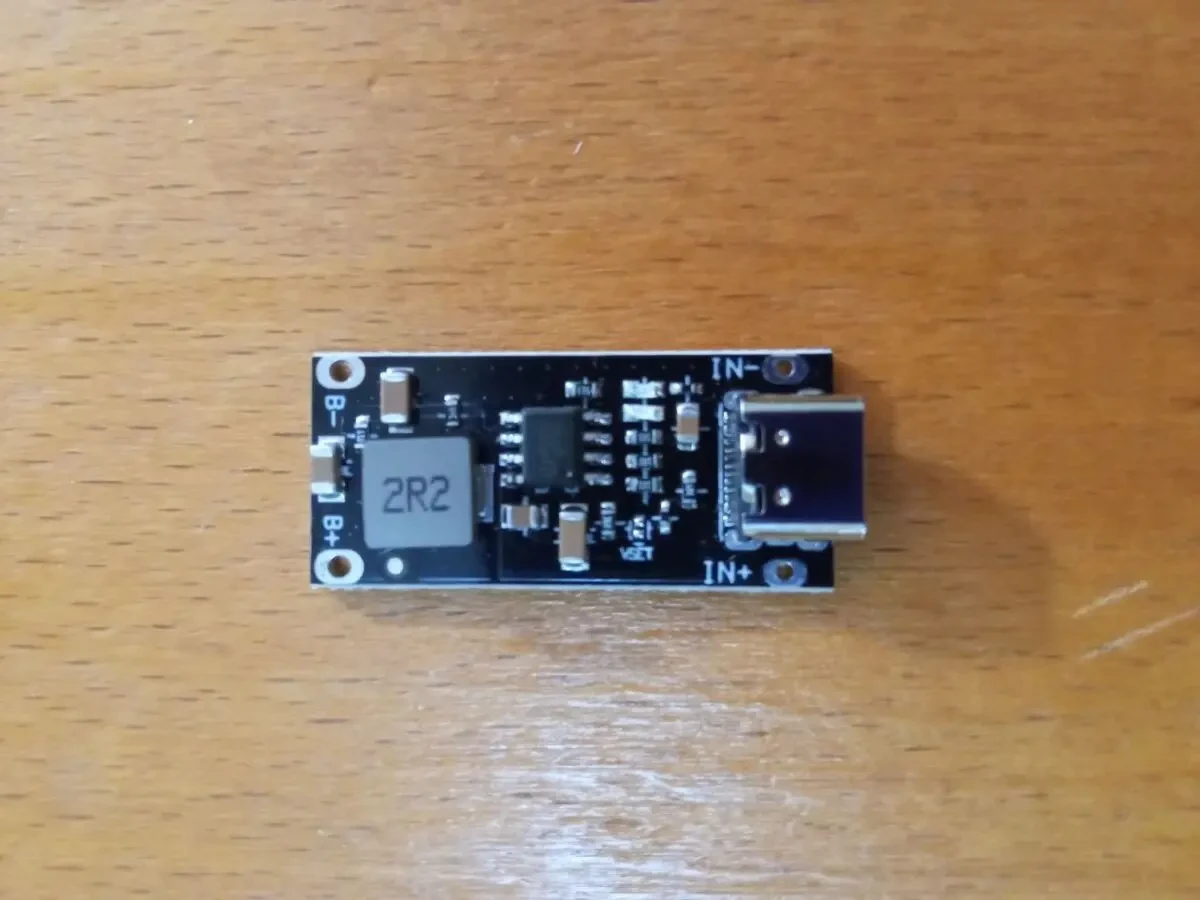 Модуль для зарядки li-ion елементів ІР 2312 3А