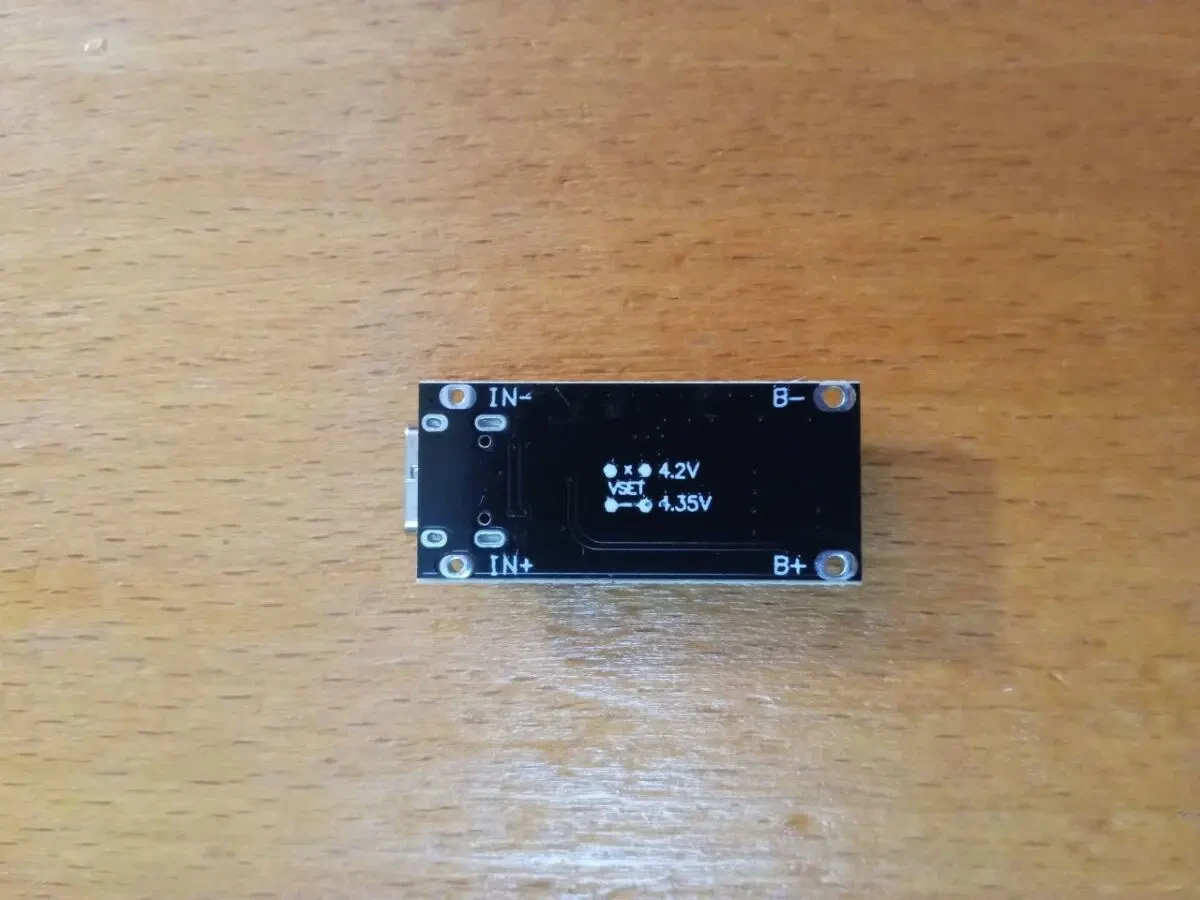 Модуль для зарядки li-ion елементів ІР 2312 3А 2