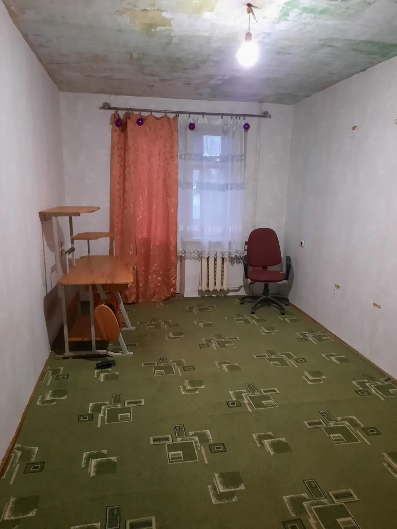 Продам 2к. кв. Салтовка, 602 м/р, ул. В. Зубенко, 4/5. 3