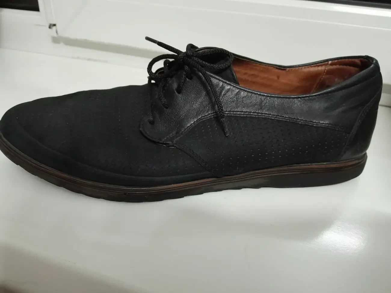 Продам чоловічі черевики