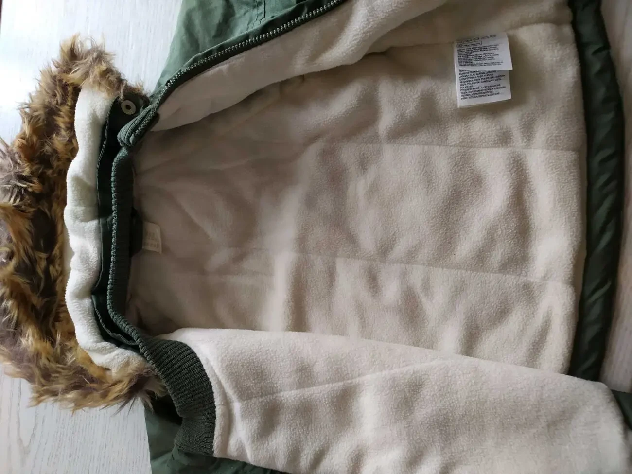 Детская  куртка  демисезонная  . 6