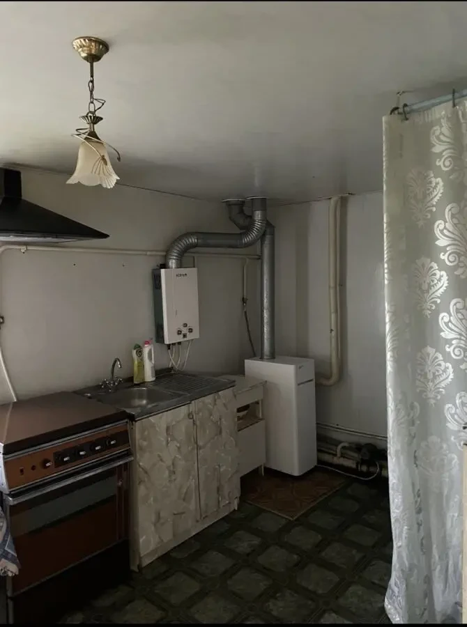 Продам будинок в м. Ізюм 6