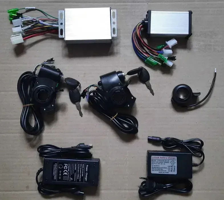 Контроллер вело,самокат 24/36 V 250 W. 36/48 V 350w. Ручка газа . 7