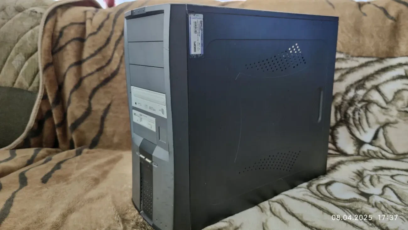 Корпус для складання компютера 3