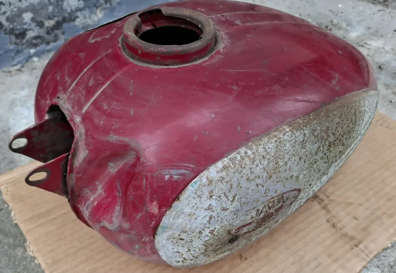 Ява старушка бак 2