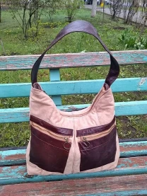 Сумка из замши с декором из кожи