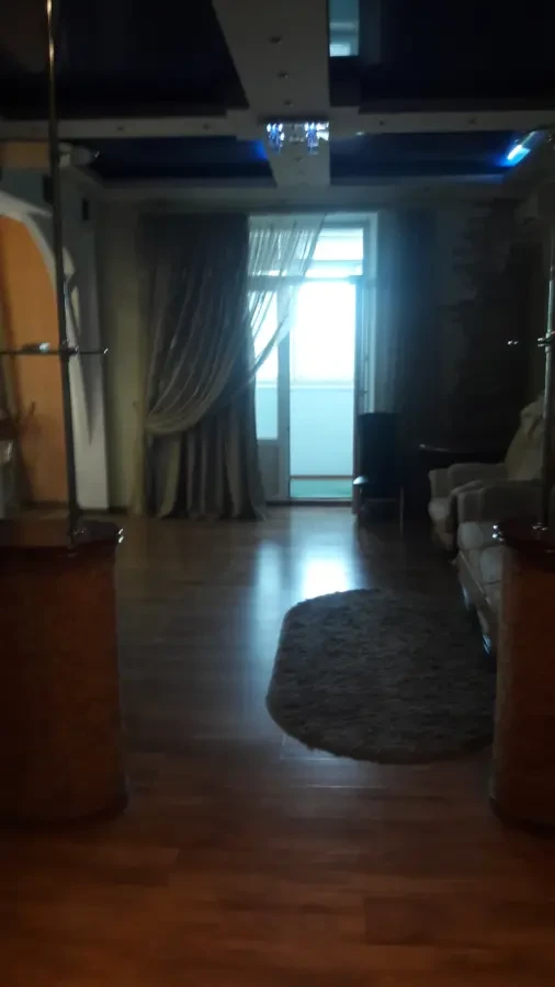 Продам    евро   квартиру   75/25/31 2