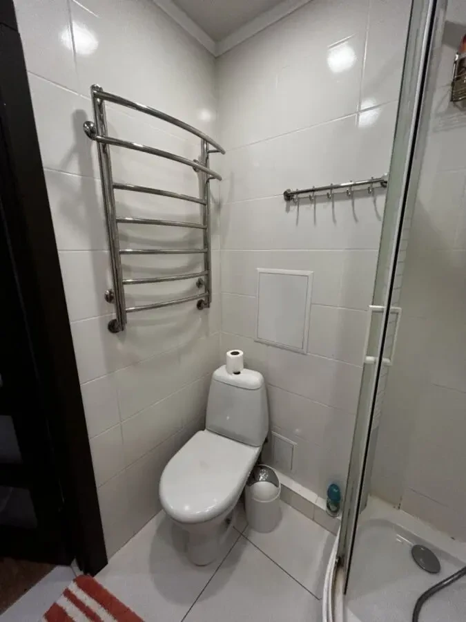 Продам 1 к кв на пр Слобожанском 6