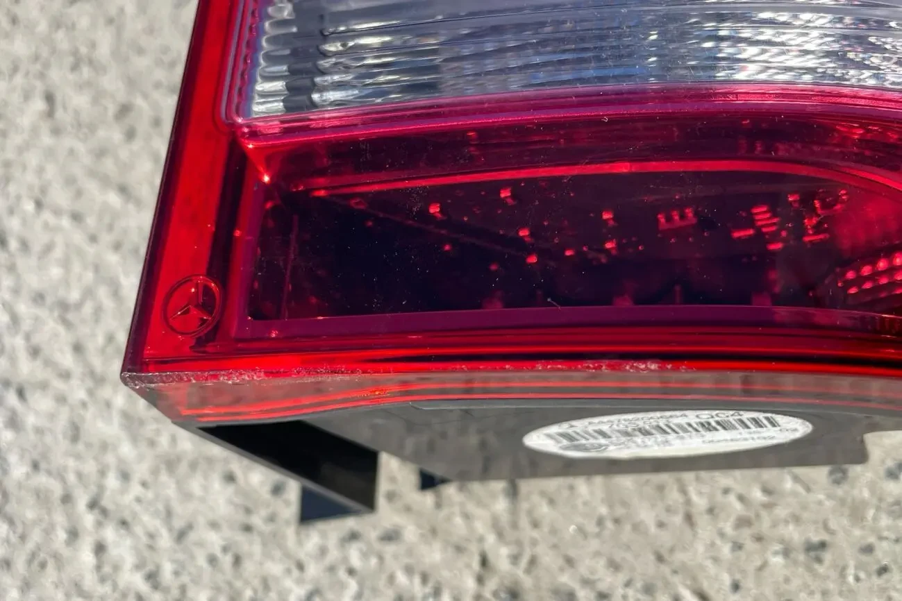 Mercedes-Benz W447 V-class  Ліхтар задній правий A4478200664 4