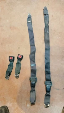 ремені безпеки