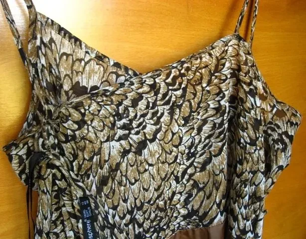 Платье сарафан с 10 двойное шифон принт мелкий коричневые черные перья 4