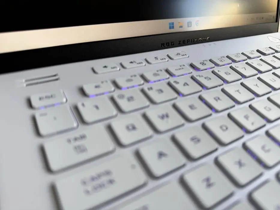 Игровой Ноутбук Asus  RAM 16 GB / RTX 4060 8 GB / SSD 512 GB 6