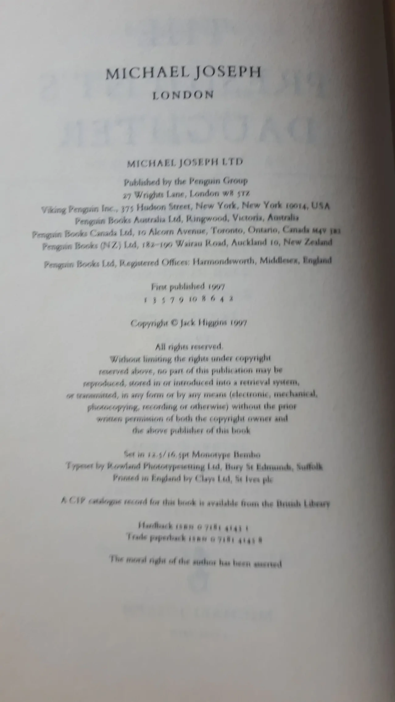 President's Daughter The Jack Higgins English книга на Английском 3