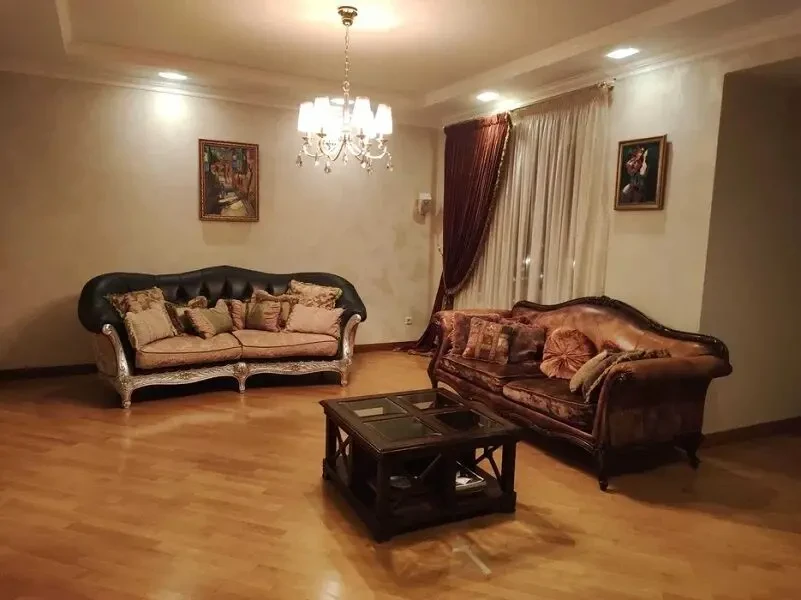 6-ком. квартира с евроремонтом в новом сданном элитном доме в Аркадии 2