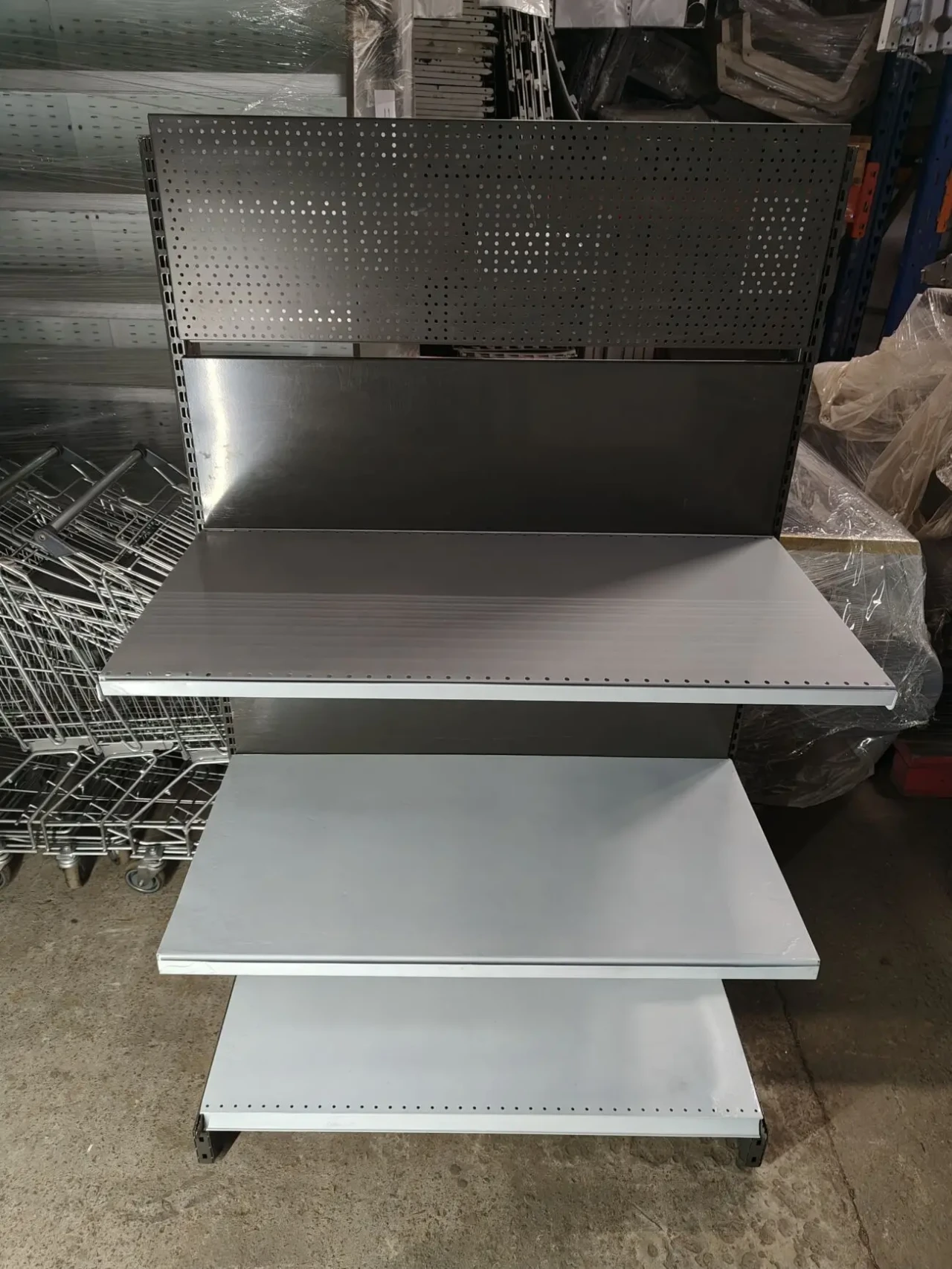 Стелаж металевий бу, стелаж торговий бу, пристінний стелаж, стелаж 7