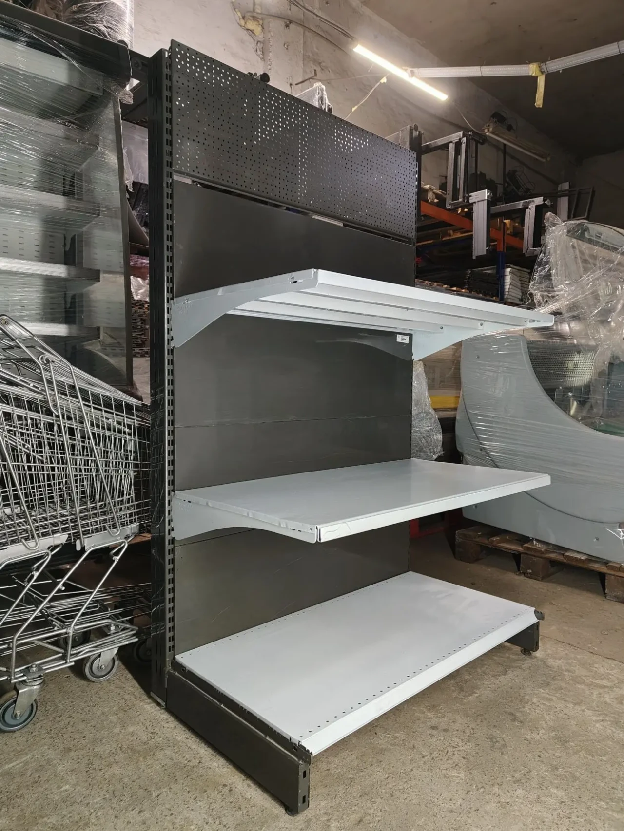 Стелаж металевий бу, стелаж торговий бу, пристінний стелаж, стелаж 4