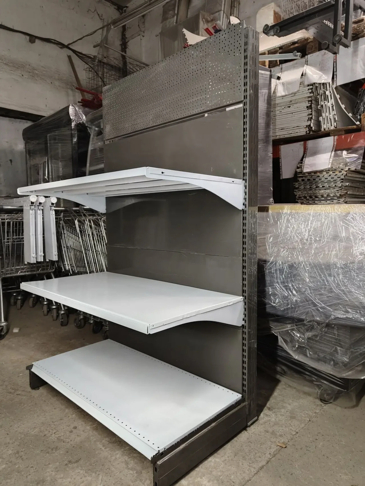 Стелаж металевий бу, стелаж торговий бу, пристінний стелаж, стелаж 6