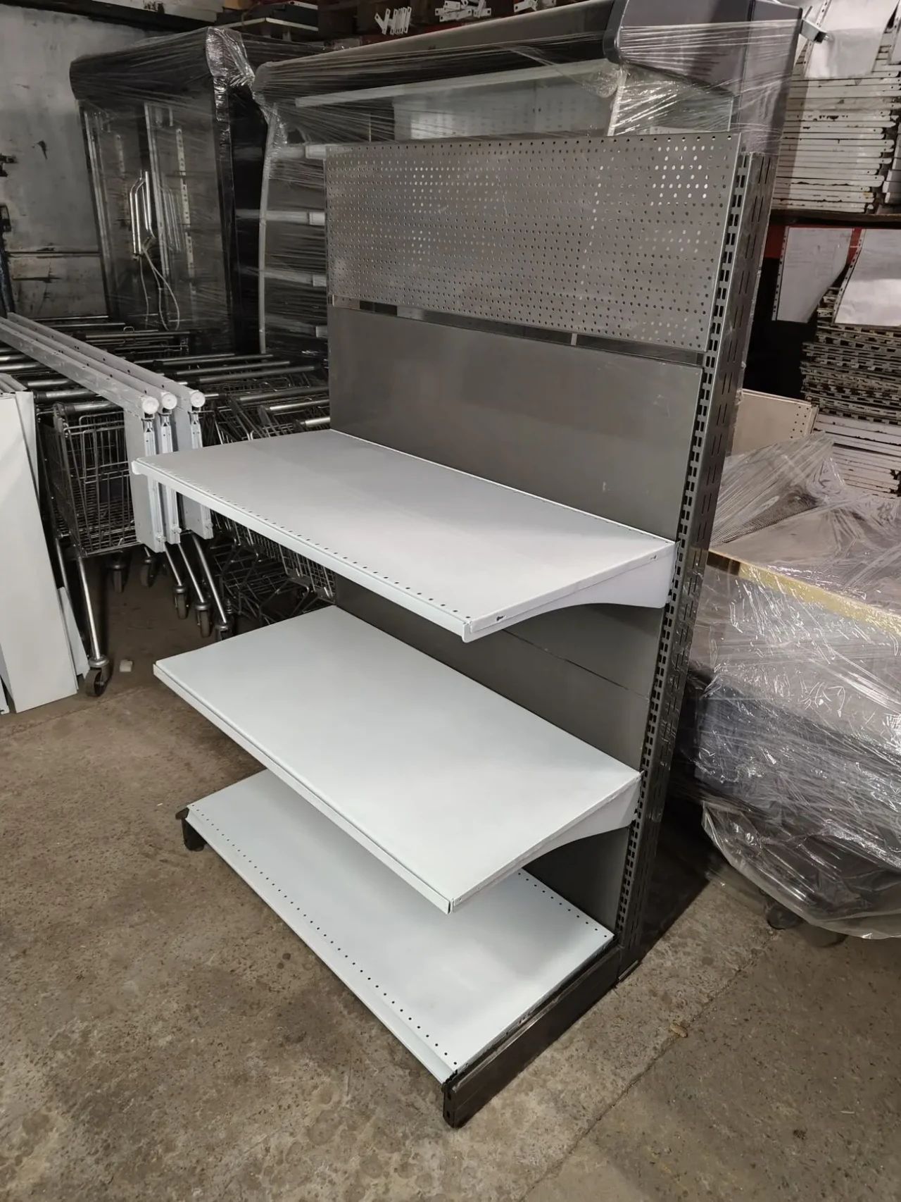 Стелаж металевий бу, стелаж торговий бу, пристінний стелаж, стелаж