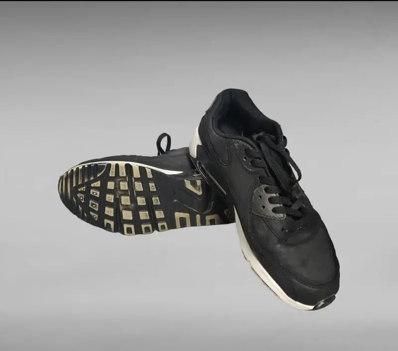 Кросівки Чоловічі чорні 40 2