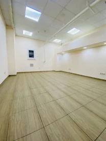 Офіс кабінет 26м2 з мокрою точкою приміщення магазин салон Лівобережна