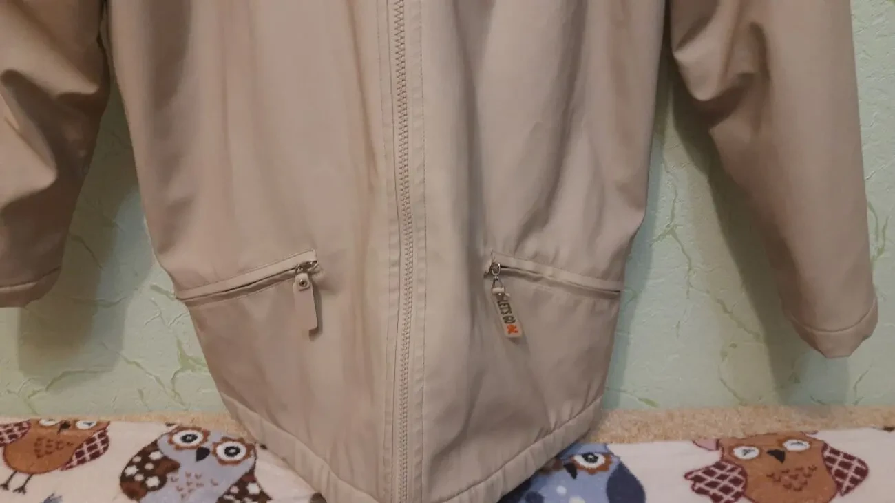 Куртка детская XS р демисезонная,утеплённая ,водонепроницаемая. 3