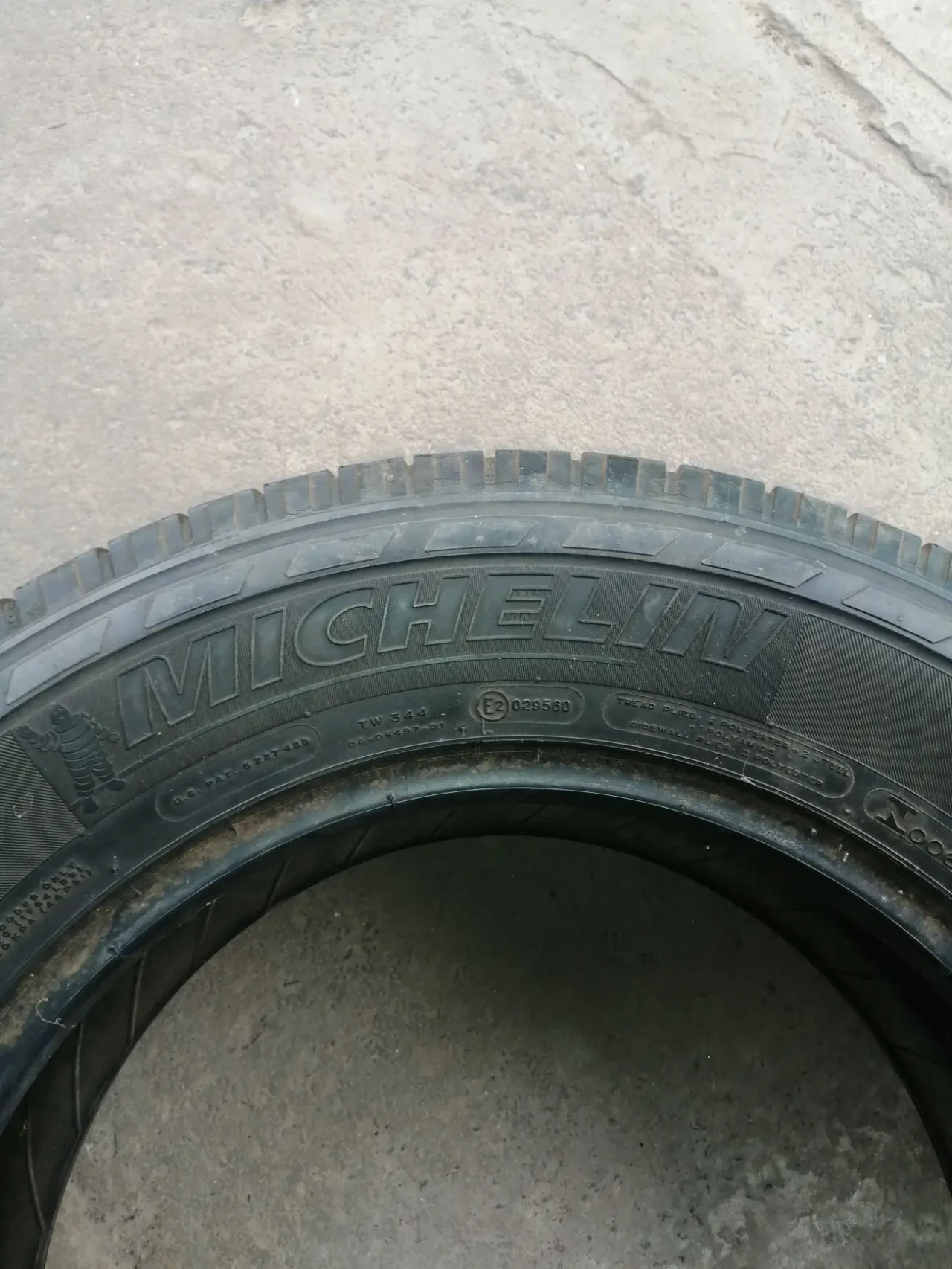 Продам шини 5