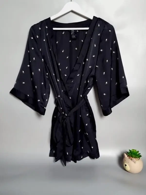 Чорний атласний міні халат короткий жіночий домашній 5