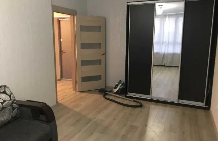 Оренда 1-кімнатної квартири Драгоманова 10 2