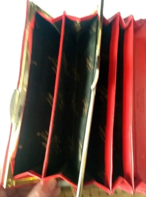 Кошелек Prensiti Italy Leather красный цвет, многофункциональный 8