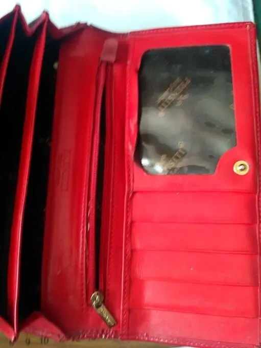 Кошелек Prensiti Italy Leather красный цвет, многофункциональный 5