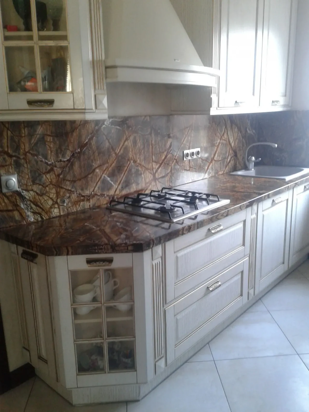 столешницы из натурального камня 8