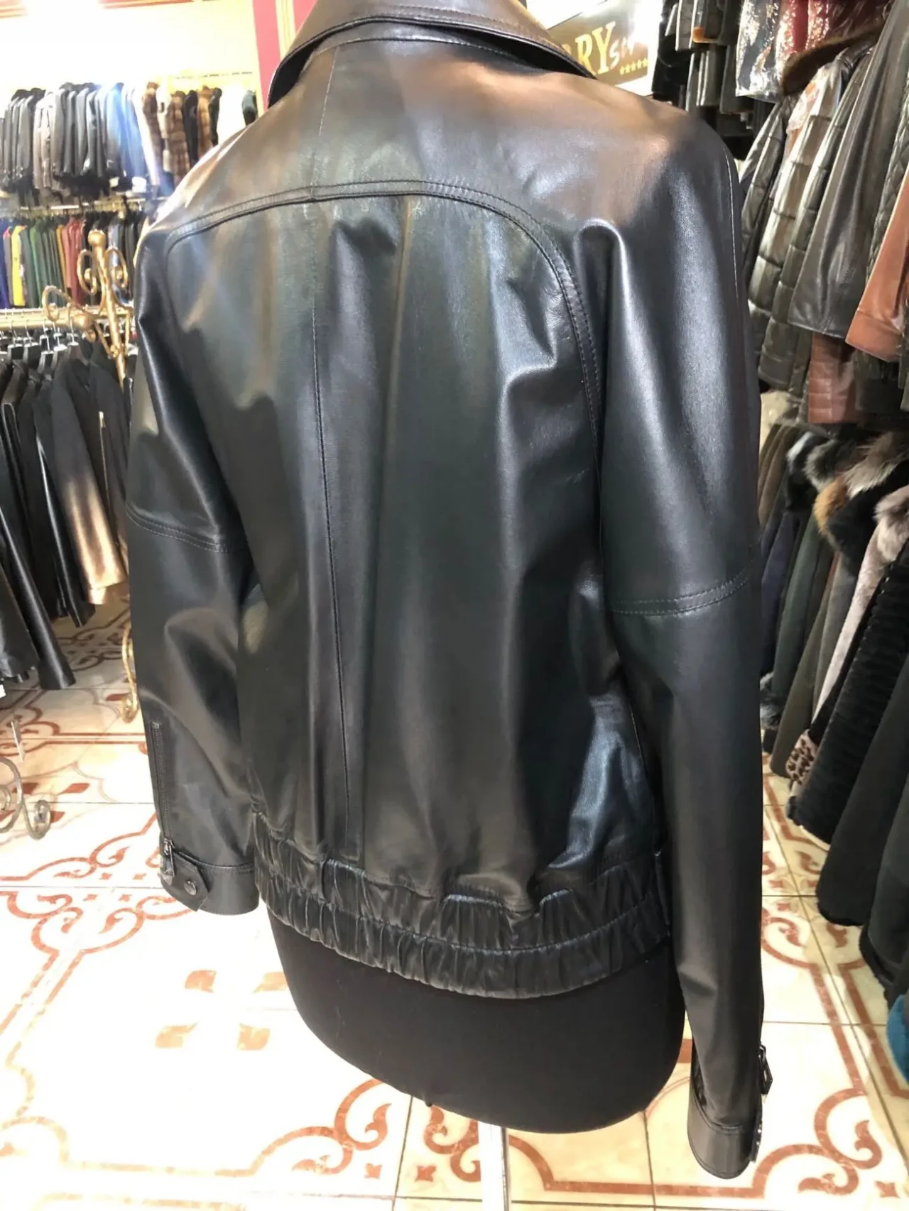 Косуха жіноча шкіряна,оверсайз 8