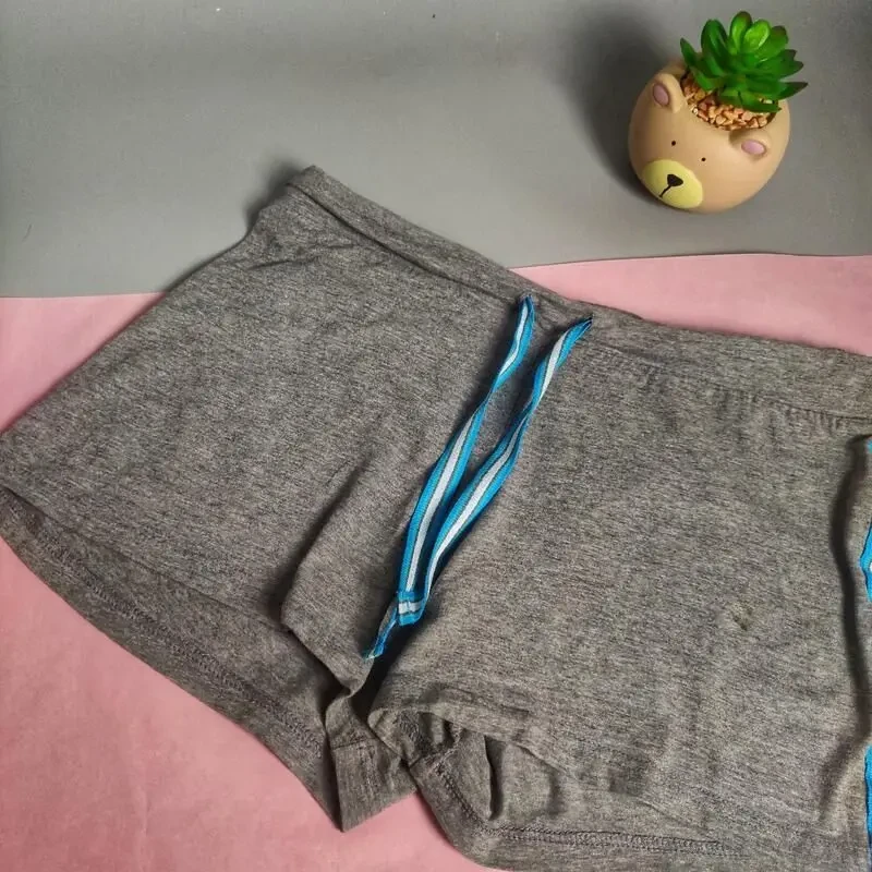 Спортивні жіночі шорти сірого кольору 3