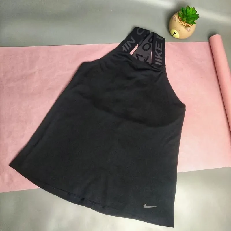 Жіноча спортивна майка dri fit nike чорна 4