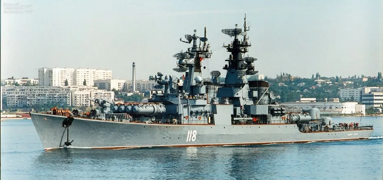 Раритет крейсер Варяг модель судна корабль советская ВМФ флот 6