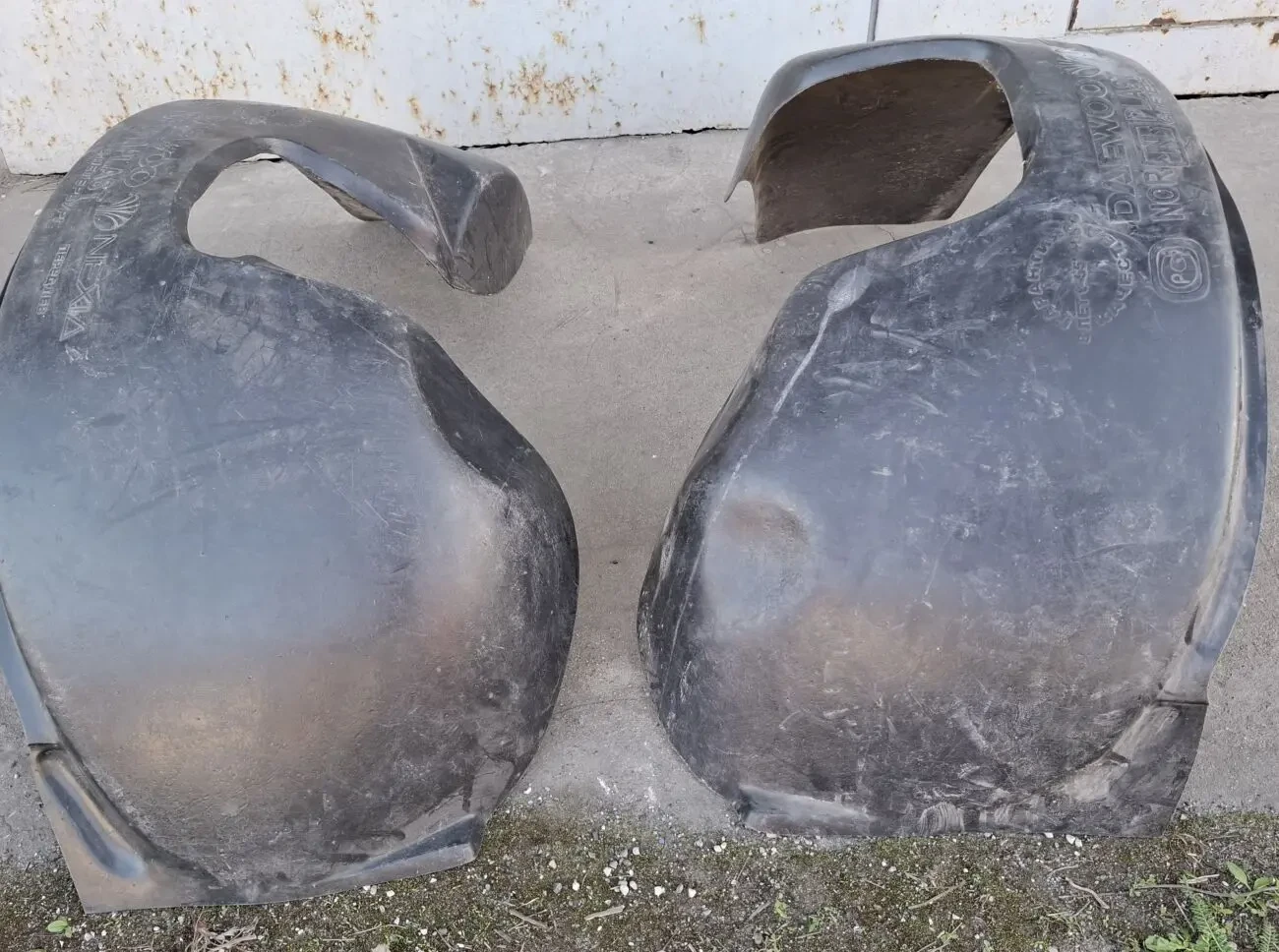 Daewoo Nexia підкрилки перед