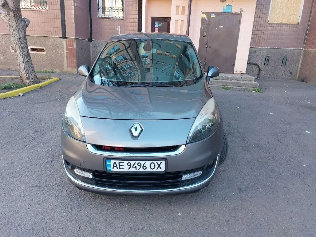 Продам Рено Гранд Сценик 3 2