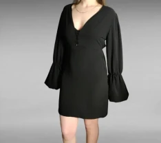 Легка літня сукня з пишним рукавами