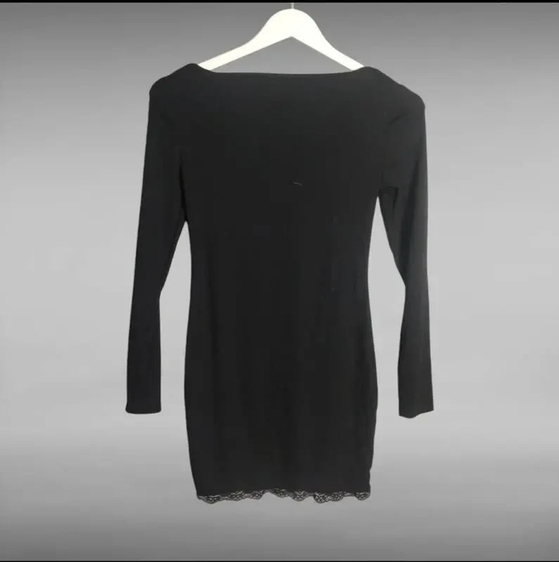 Елегантна жіноча міні-сукня з розрізом чорна 5