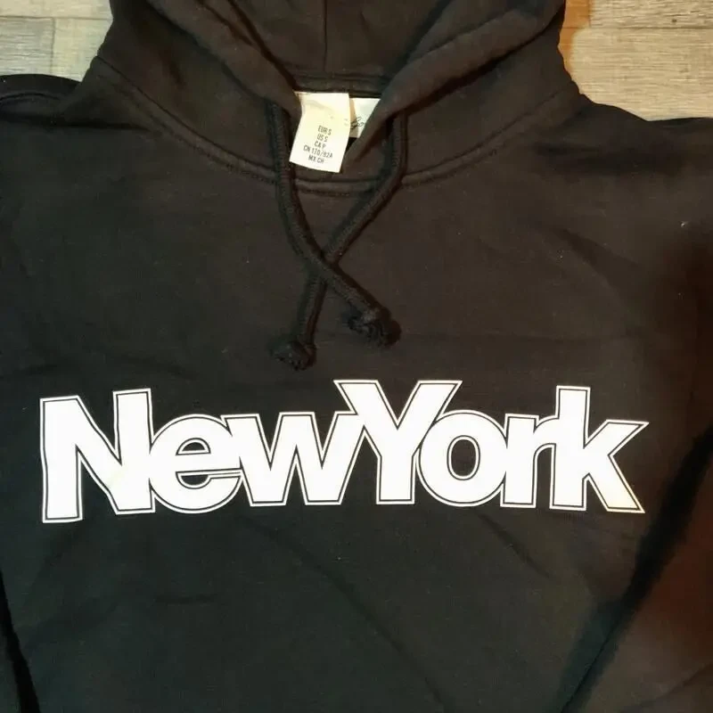 Худі з товстої тканини із текстовим мотивом спереду. 2